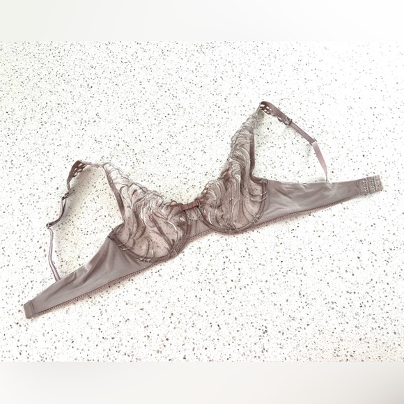 Beautiful taupe lace full cup bra 34 C - Picture 3 of 11